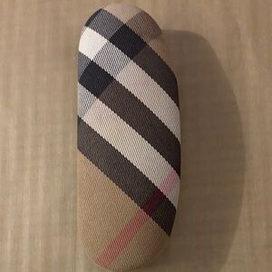 Burberry Checkered Eyeglass Case in Beige and Black